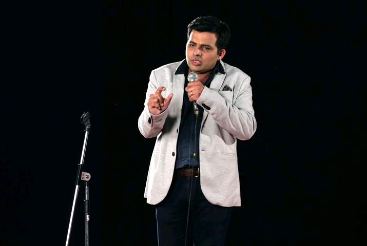 /media/k2/galleries/64469/Amit-Tandon-01