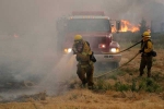 Wildfire, Wildfire, california wildfire calm winds likely to allow more to return home, Parched
