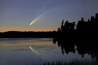 Comet Neowise Giving Stunning Night Time Show as it makes way into Solar System Comet Neowise Giving Stunning Night Time Show as it makes way into Solar System