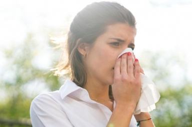 How to Differentiate between Common Cold, COVID-19 in Monsoon
