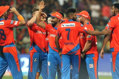 Gujarat Lions thrashed Rising Pune Supergiants