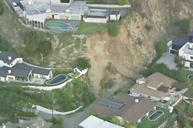 Hollywood Hills Residences Threatened By More Landslides And Rain