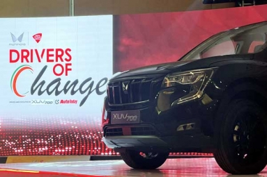 Mahindra XUV700 Ebony Edition Launched Mahindra XUV700 Ebony Edition Launched