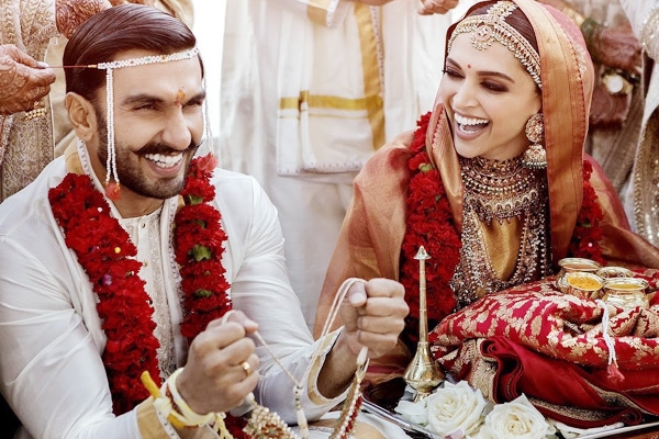 Deepika Padukone, Ranveer Singh Share First Pictures as Just Married