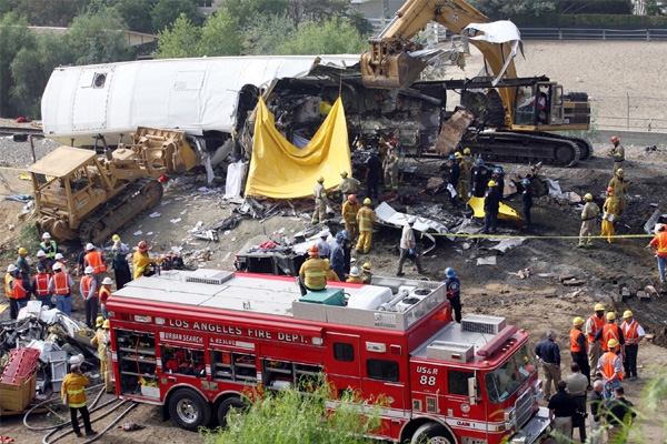 Oxnard train- lorry crash},{Oxnard train- lorry crash