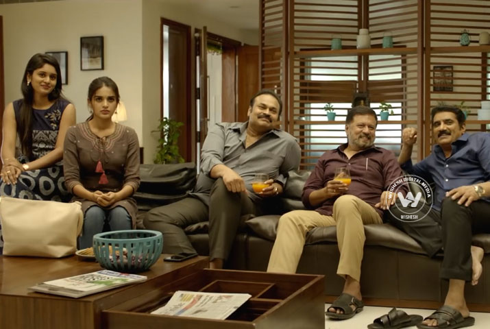 /media/k2/galleries/69500/Mr-Majnu-08