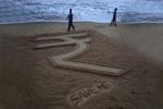 Rupee fall: NRIs take loans to remit money, remit money, rupee fall nris take loans to remit money, Foreign institutional investors