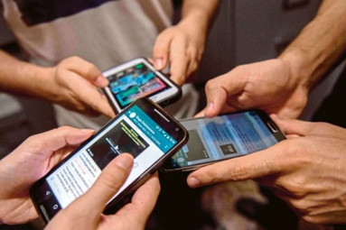 Facebook to Offer $50,000 for Study on WhatsApp's Fake News Problem