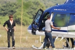 Anushka Sharma, Shah Rukh Khan new film, srk hires a chopper to reach the sets of zero, Abhay deol