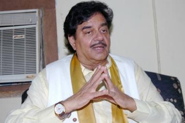 &ldquo;Modi is dashing and dynamic leader,&rdquo; says Shatrughan Sinha