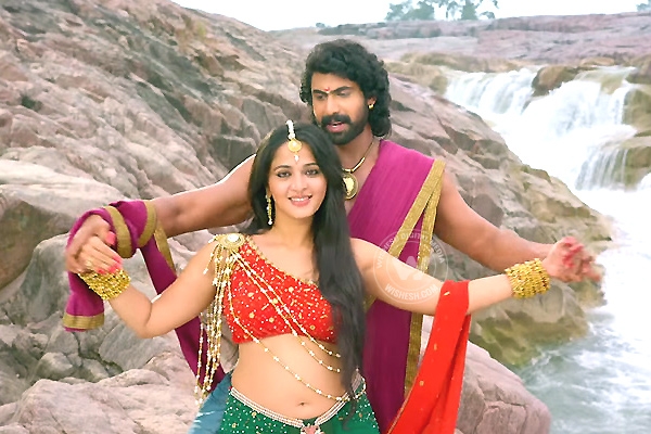 Rudramadevi Gearing for Huge Release},{Rudramadevi Gearing for Huge Release